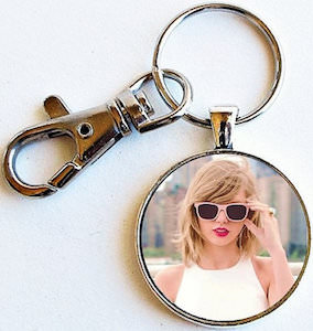 Taylor Swift And Sunglasses Key Chain